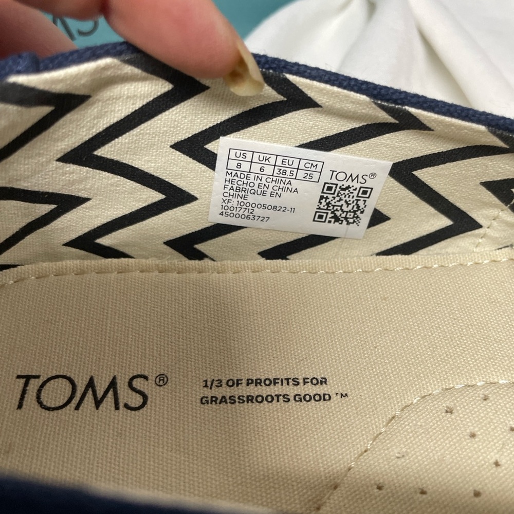 Toms Navy cotton Canvas Slip-On Flat Alpargata Navy Blue Sz 8 New with Box - Picture 6 of 16